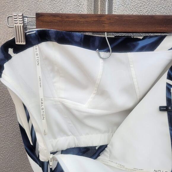 Halston White Strapless Asymetrical Hemline Blue & Black Abstract Floral Sz 10 - Picture 4 of 4